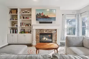 323 St Anne's Pkwy, Hudson, WI 54016 - Photo 11