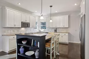 323 St Anne's Pkwy, Hudson, WI 54016 - Photo 15