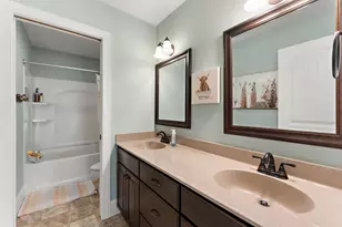 20693 Frost Ct, Lakeville, MN 55044 - Photo 29