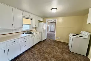 219 10th Ave, Worthington, MN 56187 - Photo 5