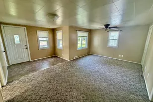 219 10th Ave, Worthington, MN 56187 - Photo 7