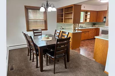 306 E 5th Street N, Truman, MN 56088 - Photo 3