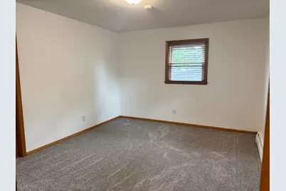 306 E 5th Street N, Truman, MN 56088 - Photo 9