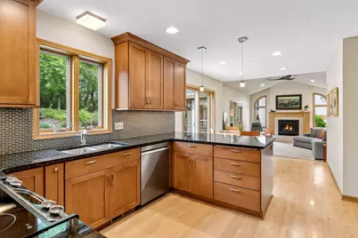1433 Appaloosa Trail, Eagan, MN 55122 - Photo 3
