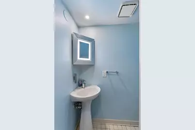 3680 Independence Avenue S #10, Saint Louis Park, MN 55426 - Photo 17