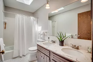 15841 N Hillcrest Ct, Eden Prairie, MN 55346 - Photo 31