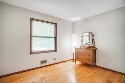 15841 N Hillcrest Court, Eden Prairie, MN 55346 - Photo 27