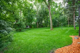 15841 N Hillcrest Ct, Eden Prairie, MN 55346 - Photo 45