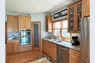 2996 Fairway Drive, Chaska, MN 55318 - Photo 11
