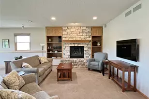 2996 Fairway Dr, Chaska, MN 55318 - Photo 23