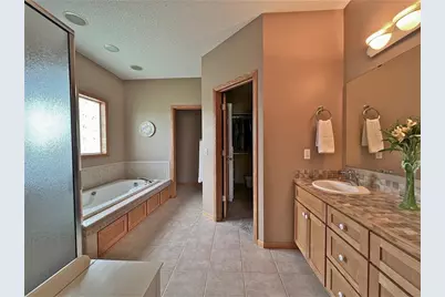 2996 Fairway Drive, Chaska, MN 55318 - Photo 25