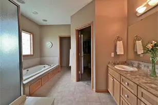 2996 Fairway Dr, Chaska, MN 55318 - Photo 25