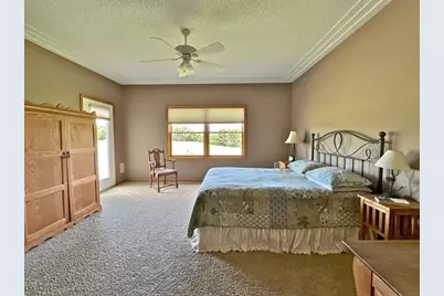 2996 Fairway Drive, Chaska, MN 55318 - Photo 23