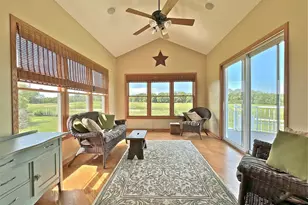 2996 Fairway Dr, Chaska, MN 55318 - Photo 7