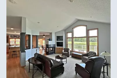 2996 Fairway Drive, Chaska, MN 55318 - Photo 7