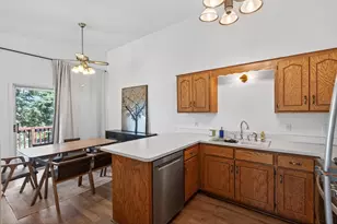 4450 Clover Ln, Eagan, MN 55122 - Photo 9