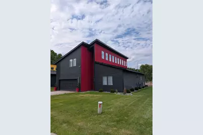 1021 Gardner Street E, Wayzata, MN 55391 - Photo 1