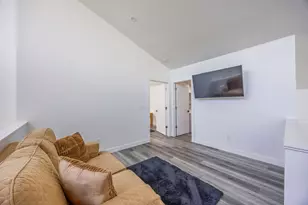 1021 Gardner St E, Wayzata, MN 55391 - Photo 39