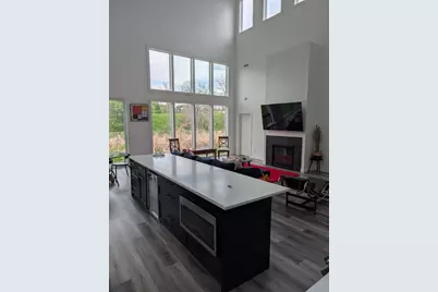 1021 Gardner Street E, Wayzata, MN 55391 - Photo 7