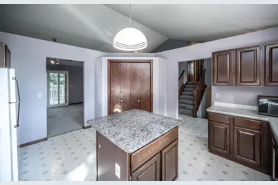 2508 Kennelly Place, Burnsville, MN 55337 - Photo 5