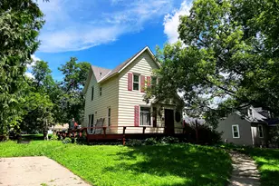 206 E Broadway St, Starbuck, MN 56381 - Photo 1