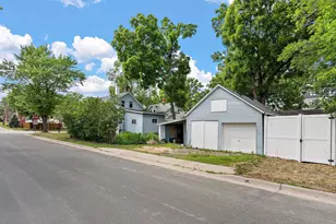 323 Tyler St, Hastings, MN 55033 - Photo 3