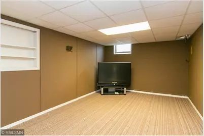 2752 Brunswick Avenue S, Saint Louis Park, MN 55416 - Photo 25