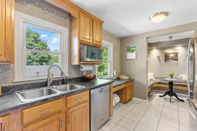 2752 Brunswick Avenue S, Saint Louis Park, MN 55416 - Photo 9