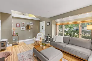 2752 Brunswick Ave S, Saint Louis Park, MN 55416 - Photo 5