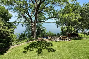 1201 Frank Hall Dr, Albert Lea, MN 56007 - Photo 3