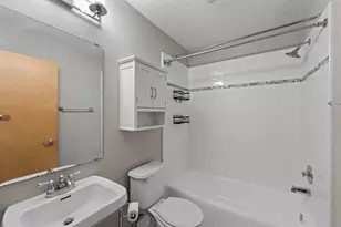 2530 1st Ave S, Minneapolis, MN 55404 - Photo 9