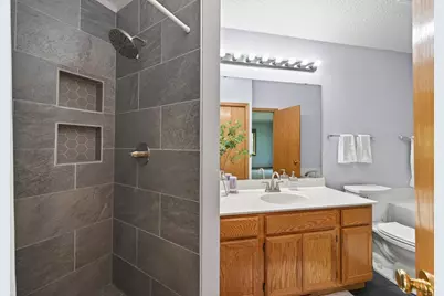 7457 54th Street N, Oakdale, MN 55128 - Photo 17