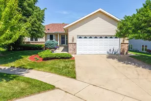 546 Lake Crest Ln NW, Rochester, MN 55901 - Photo 1