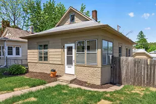 1041 Magnolia Ave E, Saint Paul, MN 55106 - Photo 1