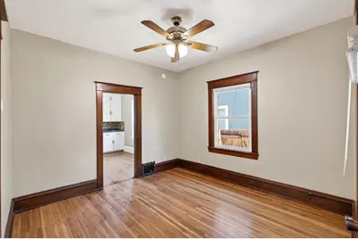 1041 Magnolia Avenue E, Saint Paul, MN 55106 - Photo 9