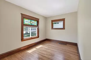 1041 Magnolia Ave E, Saint Paul, MN 55106 - Photo 11