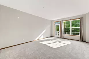 1842 Colonial Ln, Chanhassen, MN 55317 - Photo 13
