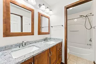 1842 Colonial Ln, Chanhassen, MN 55317 - Photo 17
