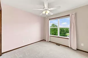 1842 Colonial Ln, Chanhassen, MN 55317 - Photo 21