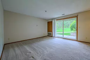1225 Ferndale St N, Maplewood, MN 55119 - Photo 5