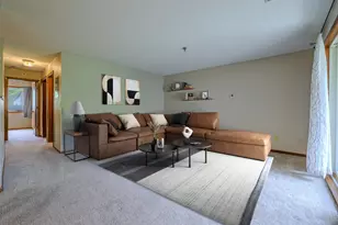 1225 Ferndale St N, Maplewood, MN 55119 - Photo 3