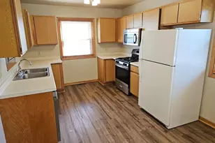 5377 Quincy St, Mounds View, MN 55112 - Photo 7