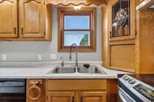 50105 75th Ave, Kenyon, MN 55946 - Photo 9