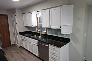 7025 Grimes Ave N, Brooklyn Center, MN 55429 - Photo 7