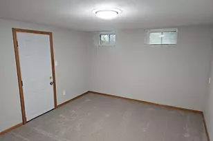 7025 Grimes Ave N, Brooklyn Center, MN 55429 - Photo 37