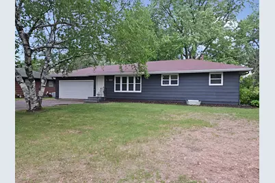 7025 Grimes Avenue N, Brooklyn Center, MN 55429 - Photo 3