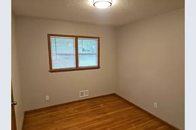 7025 Grimes Avenue N, Brooklyn Center, MN 55429 - Photo 21