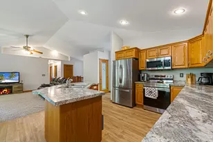 905 Brook Ln NE, Owatonna, MN 55060 - Photo 3
