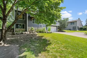 17700 Arrowhead Trail, Minnetonka, MN 55345 - Photo 3