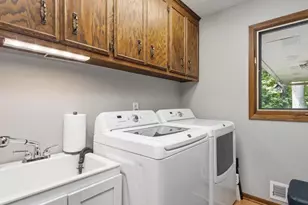 8127 Pennsylvania Cir, Bloomington, MN 55438 - Photo 23